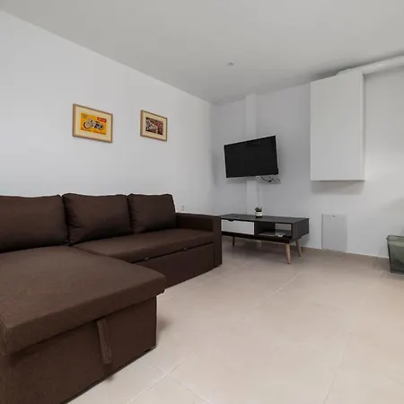 Sweet And Comfy 2Bd Apartment Next To Metro And Archeological Museum-2