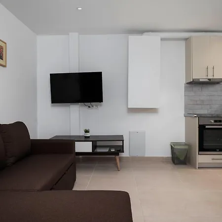 Sweet And Comfy 2Bd Apartment Next To Metro And Archeological Museum-3
